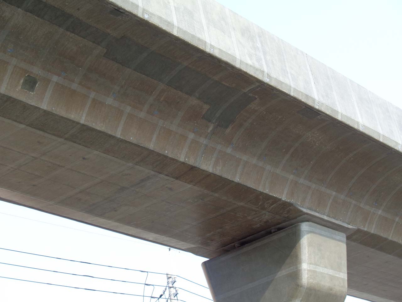 高架橋剥落防止工事 | コンクリート補修事業 | 福徳技研株式会社